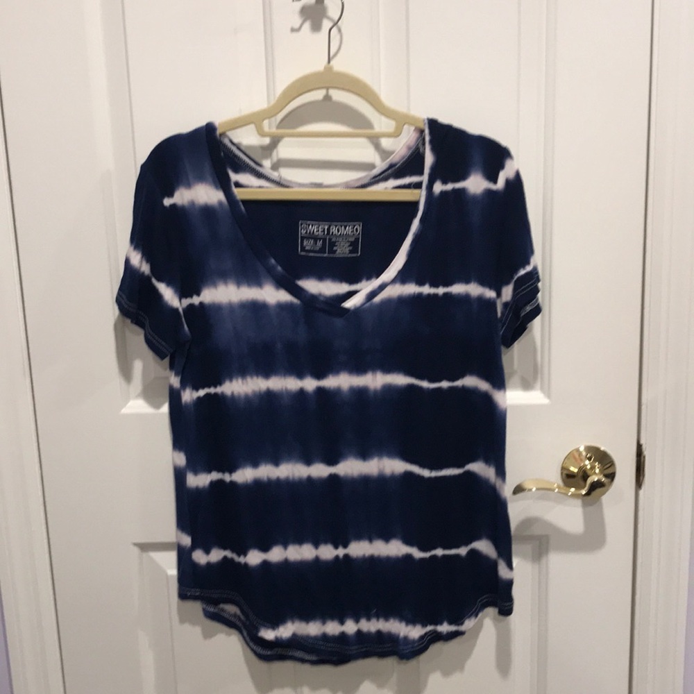 Tie dye t shirt - blue & pink